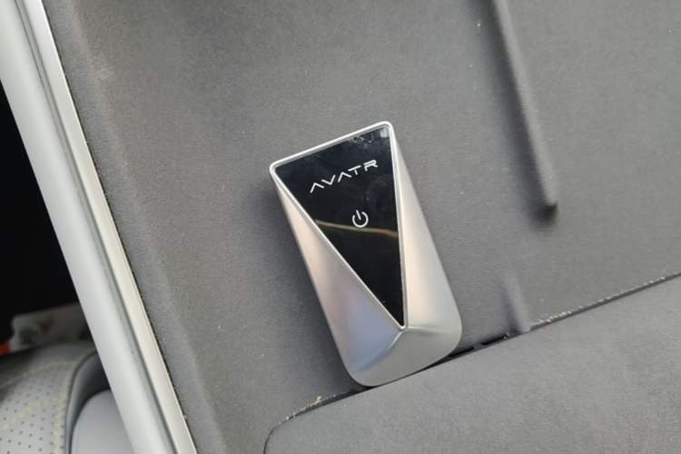 Used Avatr 11 2025 Year Updated Max Extended-Range Version Vehicle Key