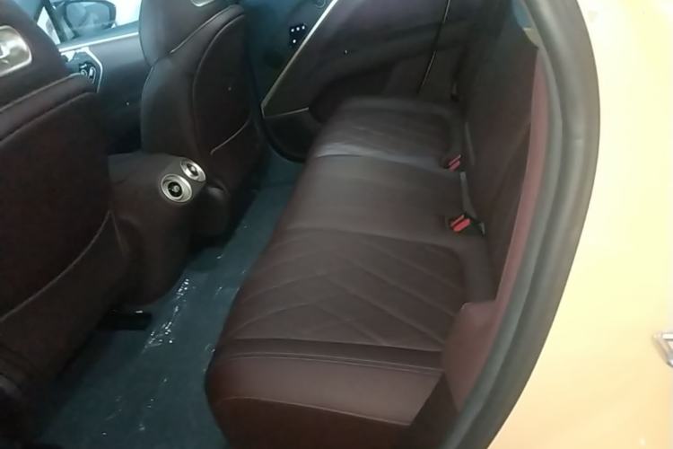Used Avatr 11 2025 Year Updated Max Extended-Range Version Left Rear Seat