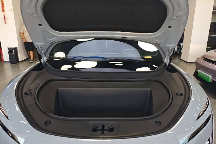 Used Avatr 12 2023 650 Three-Laser Four-Wheel Drive Performance Edition Engine Bay