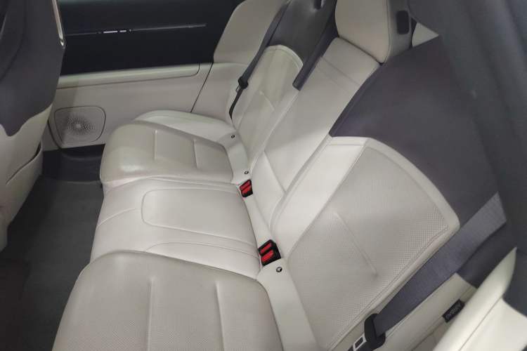 Used Avatr 12 2023 700 Three-Laser Rear-Wheel Drive Luxury Edition Left Rear Seat