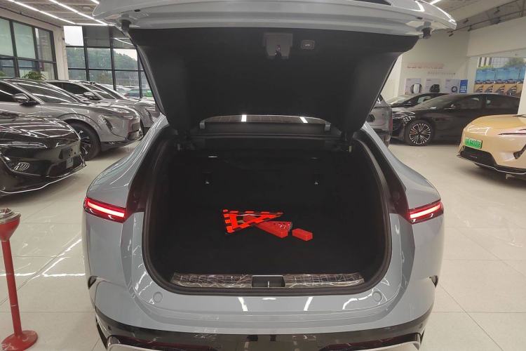 Used Avatr 12 2023 700 Three-Laser Rear-Wheel Drive Luxury Edition Trunk