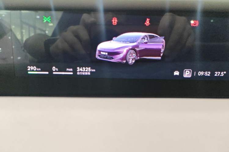 Used Avatr 12 2023 650 Three-Laser Four-Wheel Drive Performance Edition Odometer Close Up