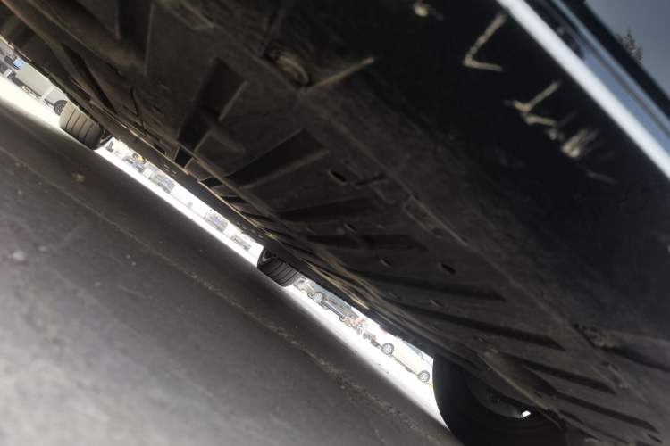 Used Avatr 12 2023 700 Three-Laser Rear-Wheel Drive Luxury Edition Chassis Front