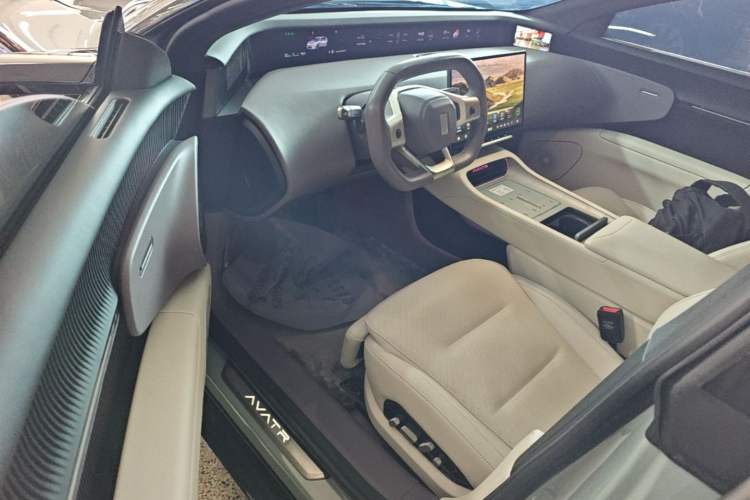 Used Avatr 12 2023 650 Three-Laser Four-Wheel Drive Performance Edition Driver Seat