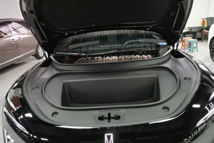 Used Avatr 12 2023 650 Three-Laser Four-Wheel Drive Performance Edition Engine Bay