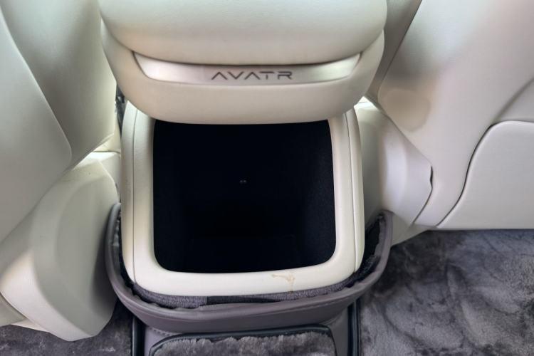 Used Avatr 12 2023 650 Three-Laser Four-Wheel Drive Performance Edition Interior 3