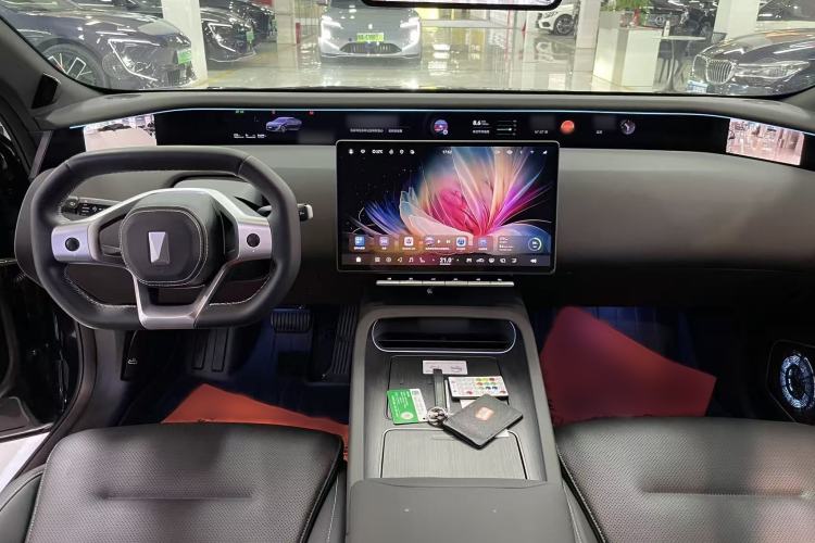 Used Avatr 12 2023 700 Three-Laser Rear-Wheel Drive Luxury Edition Interior 4