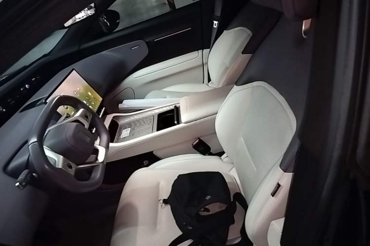 Used Avatr 12 2023 650 Three-Laser Four-Wheel Drive Performance Edition Left Front Seat