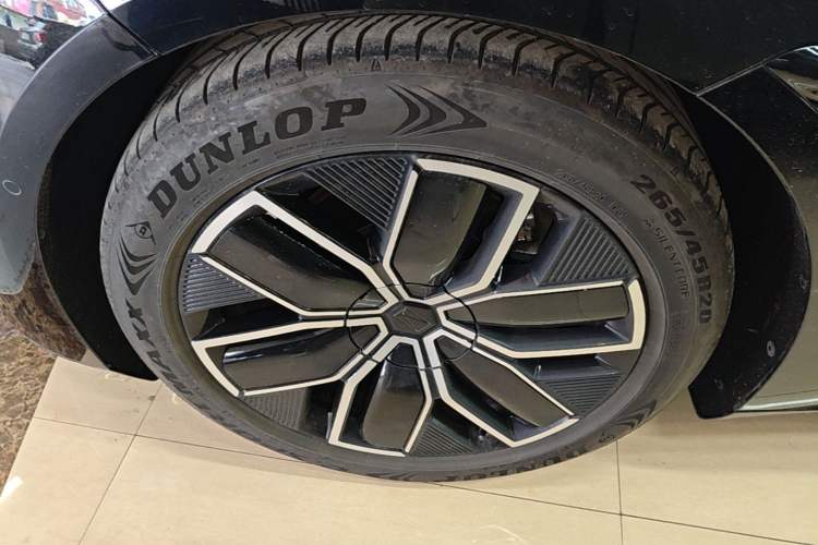 Used Avatr 12 2023 700 Three-Laser Rear-Wheel Drive Luxury Edition Left Front Wheel Hub