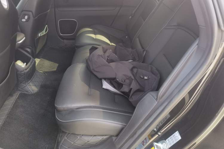 Used Avatr 12 2023 700 Three-Laser Rear-Wheel Drive Luxury Edition Left Rear Seat
