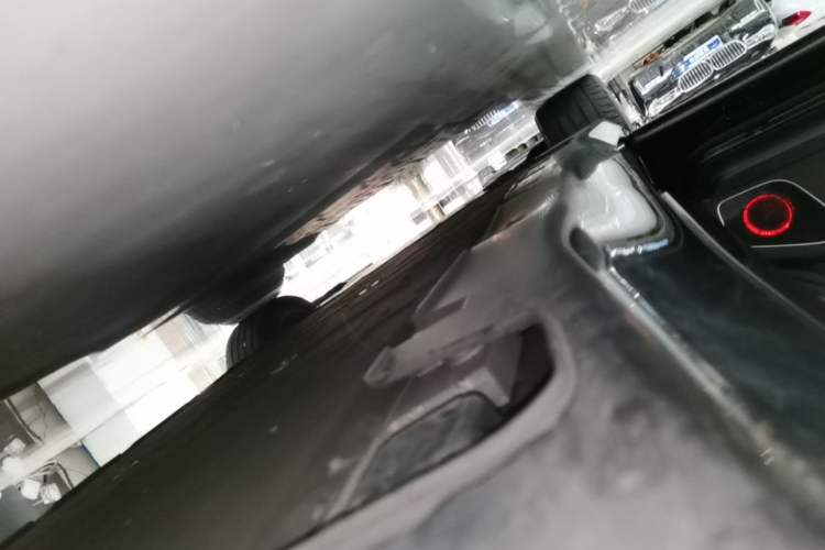 Used Avatr 12 2023 700 Three-Laser Rear-Wheel Drive Luxury Edition Left Side Sill