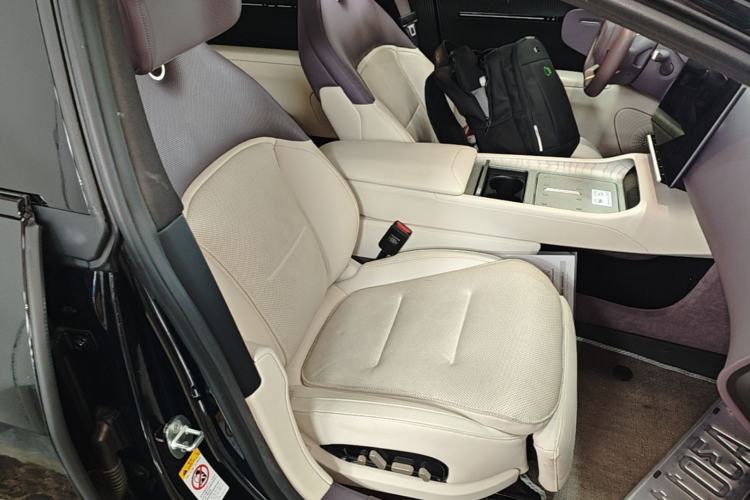Used Avatr 12 2023 700 Three-Laser Rear-Wheel Drive Luxury Edition Right Front Seat
