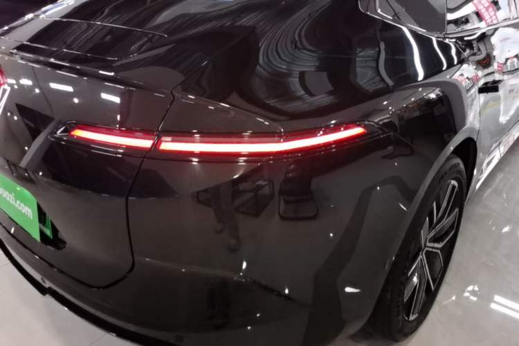 Used Avatr 12 2023 700 Three-Laser Rear-Wheel Drive Luxury Edition Right Rear Taillight