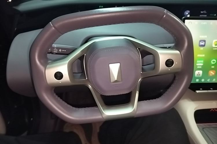 Used Avatr 12 2023 650 Three-Laser Four-Wheel Drive Performance Edition Steering Wheel
