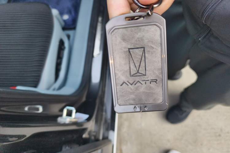 Used Avatr 12 2023 650 Three-Laser Four-Wheel Drive Performance Edition Vehicle Key