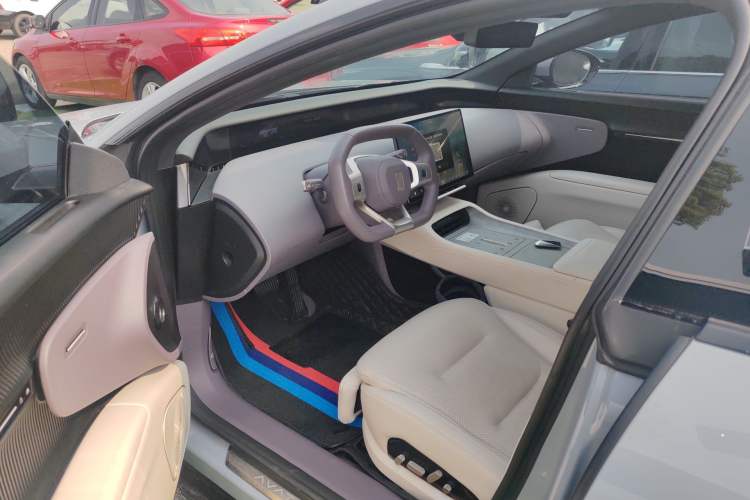 Used Avatr 12 2023 650 Three-Laser Four-Wheel Drive Performance Edition Driver Seat
