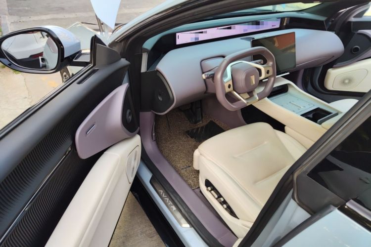 Used Avatr 12 2023 700 Three-Laser Rear-Wheel Drive Luxury Edition Driver Seat