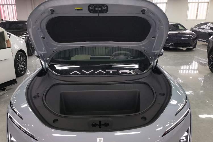 Used Avatr 12 2023 650 Three-Laser Four-Wheel Drive Performance Edition Engine Bay