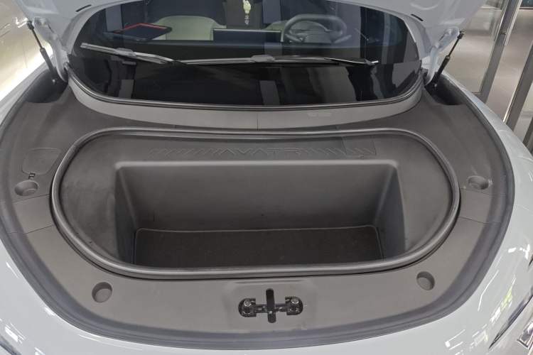 Used Avatr 12 2023 650 Three-Laser Four-Wheel Drive Performance Edition Engine Bay