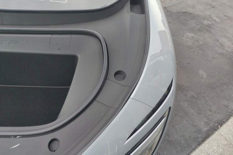 Used Avatr 12 2023 650 Three-Laser Four-Wheel Drive Performance Edition Engine Bay Left