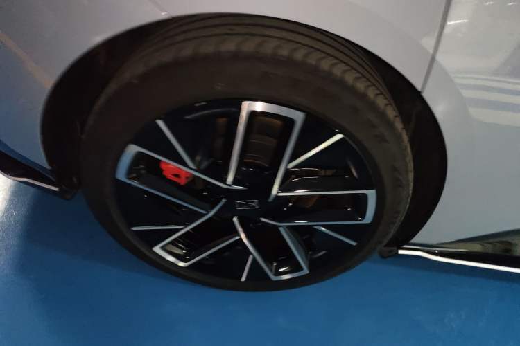 Used Avatr 12 2023 650 Three-Laser Four-Wheel Drive Performance Edition Exterior 8