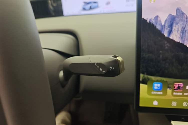 Used Avatr 12 2023 650 Three-Laser Four-Wheel Drive Performance Edition Gear Lever