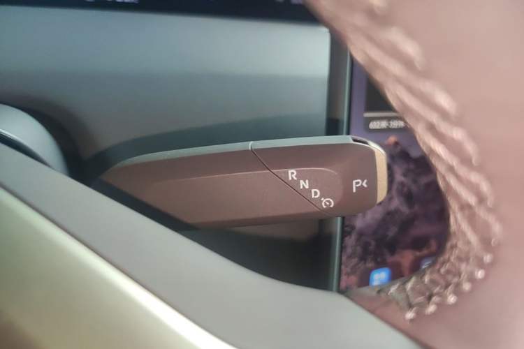 Used Avatr 12 2023 650 Three-Laser Four-Wheel Drive Performance Edition Gear Lever
