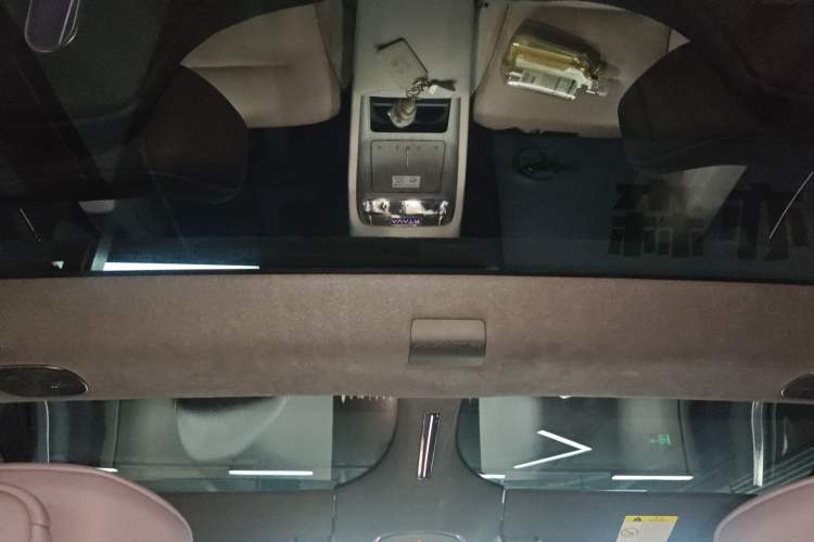 Used Avatr 12 2023 650 Three-Laser Four-Wheel Drive Performance Edition Headliner