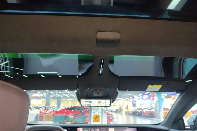 Used Avatr 12 2023 650 Three-Laser Four-Wheel Drive Performance Edition Headliner