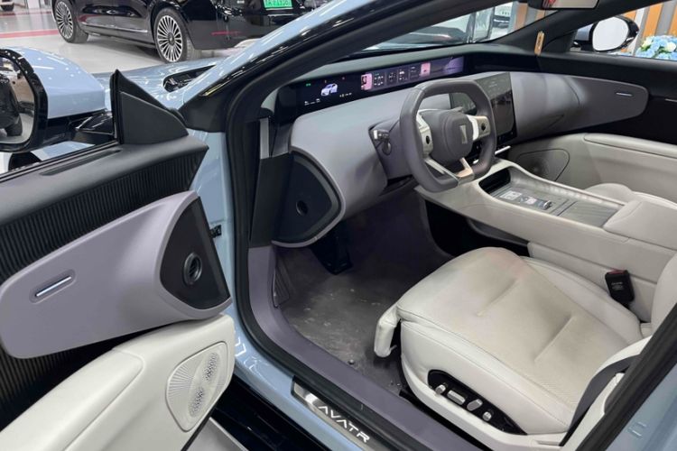 Used Avatr 12 2023 650 Three-Laser Four-Wheel Drive Performance Edition Interior 2