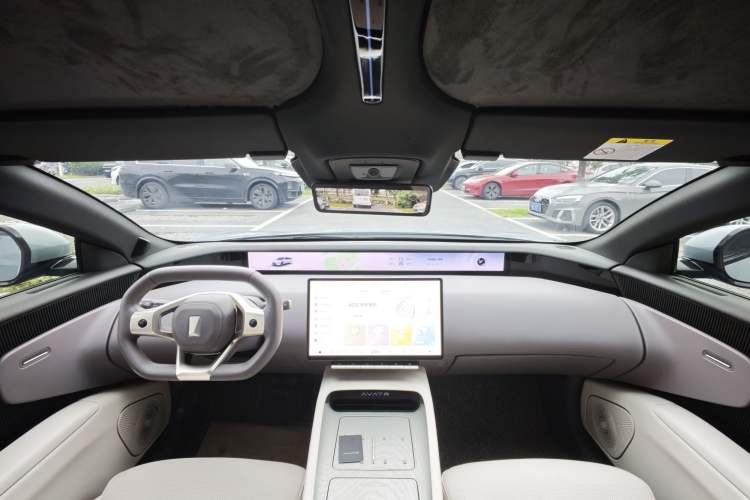 Used Avatr 12 2023 700 Three-Laser Rear-Wheel Drive Luxury Edition Interior 4