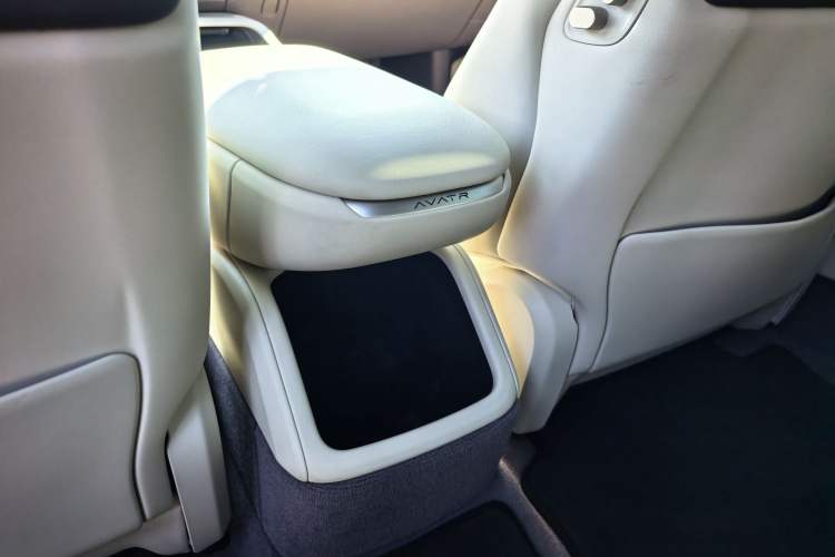 Used Avatr 12 2023 700 Three-Laser Rear-Wheel Drive Luxury Edition Interior 6