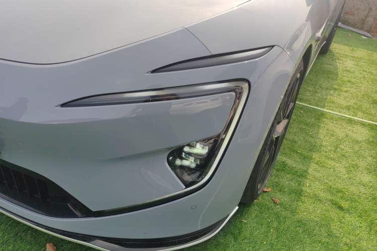 Used Avatr 12 2023 650 Three-Laser Four-Wheel Drive Performance Edition Left Front Headlight