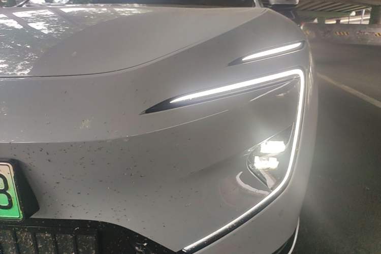 Used Avatr 12 2023 650 Three-Laser Four-Wheel Drive Performance Edition Left Front Headlight