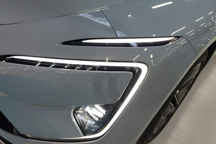 Used Avatr 12 2023 650 Three-Laser Four-Wheel Drive Performance Edition Left Front Headlight