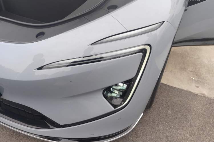 Used Avatr 12 2023 650 Three-Laser Four-Wheel Drive Performance Edition Left Front Headlight