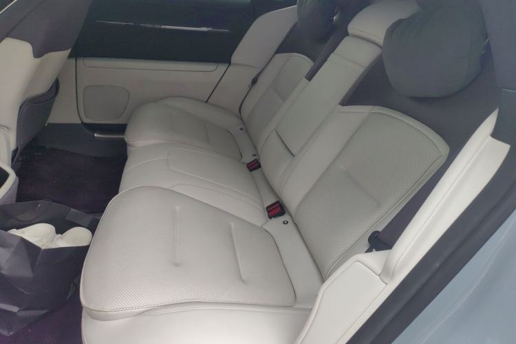 Used Avatr 12 2023 650 Three-Laser Four-Wheel Drive Performance Edition Left Rear Seat