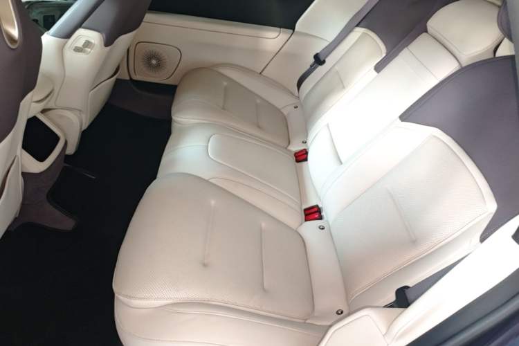 Used Avatr 12 2023 650 Three-Laser Four-Wheel Drive Performance Edition Left Rear Seat