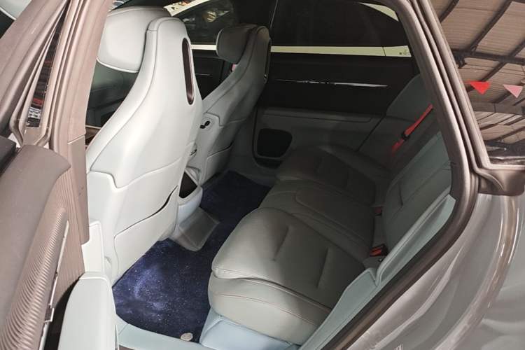 Used Avatr 12 2023 650 Three-Laser Four-Wheel Drive Performance Edition Left Rear Seat
