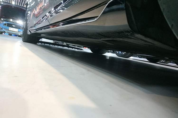 Used Avatr 12 2023 650 Three-Laser Four-Wheel Drive Performance Edition Left Side Sill