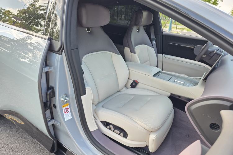 Used Avatr 12 2023 700 Three-Laser Rear-Wheel Drive Luxury Edition Right Front Seat