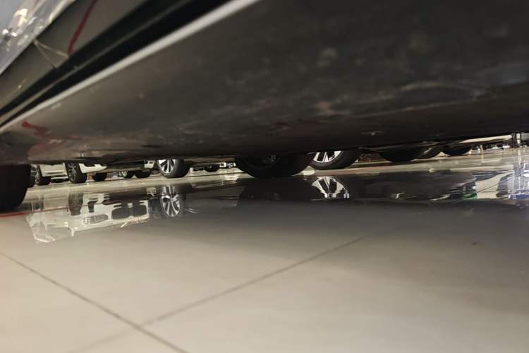 Used Avatr 12 2023 650 Three-Laser Four-Wheel Drive Performance Edition Right Side Sill