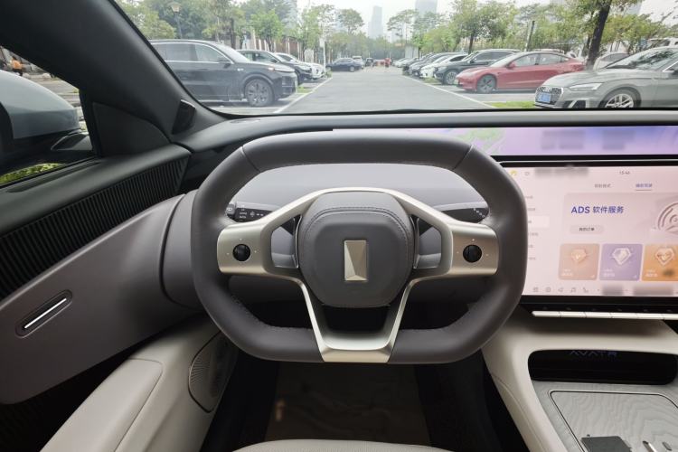 Used Avatr 12 2023 700 Three-Laser Rear-Wheel Drive Luxury Edition Steering Wheel