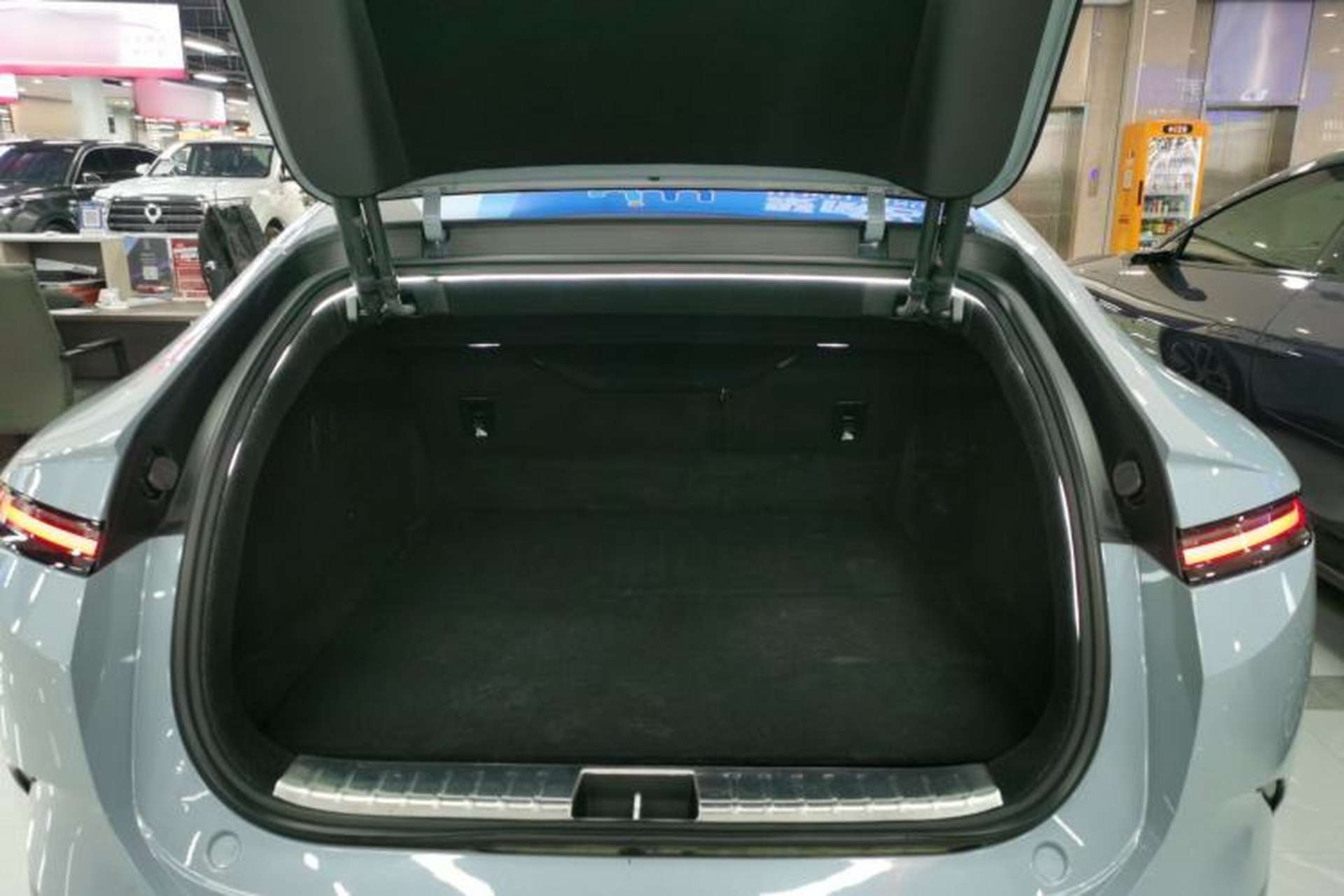 Used Avatr 12 2023 650 Three-Laser Four-Wheel Drive Performance Edition Trunk