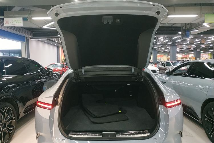 Used Avatr 12 2023 650 Three-Laser Four-Wheel Drive Performance Edition Trunk
