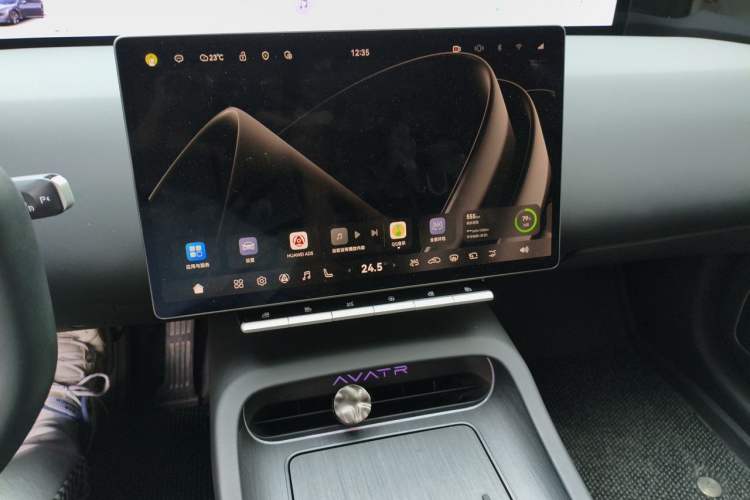 Used Avatr 12 2023 700 Three-Laser Rear-Wheel Drive Luxury Edition Audio And AC Panel