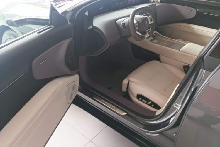Used Avatr 12 2023 700 Three-Laser Rear-Wheel Drive Luxury Edition Driver Seat