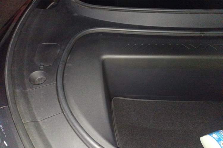 Used Avatr 12 2023 700 Three-Laser Rear-Wheel Drive Luxury Edition Engine Bay Right
