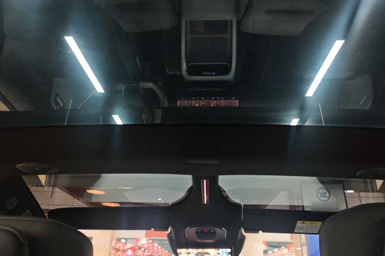Used Avatr 12 2023 650 Three-Laser Four-Wheel Drive GT Version Headliner
