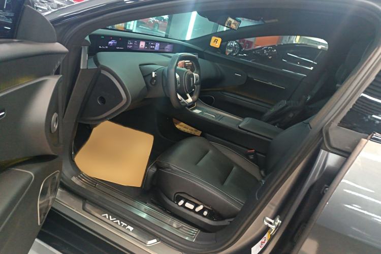 Used Avatr 12 2023 700 Three-Laser Rear-Wheel Drive Luxury Edition Interior 3